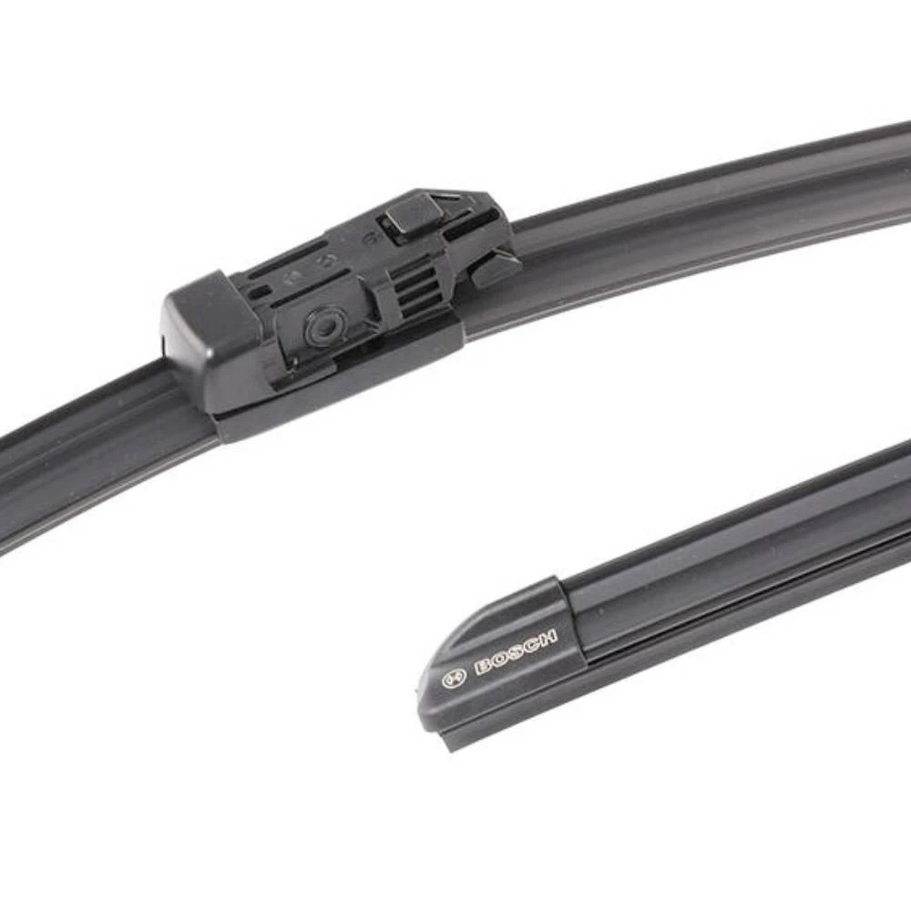 Vorne Scheibenwischer BOSCH AeroTwin für Audi A6 Avant C8 Kombi mit Dusen am Wischerblatt